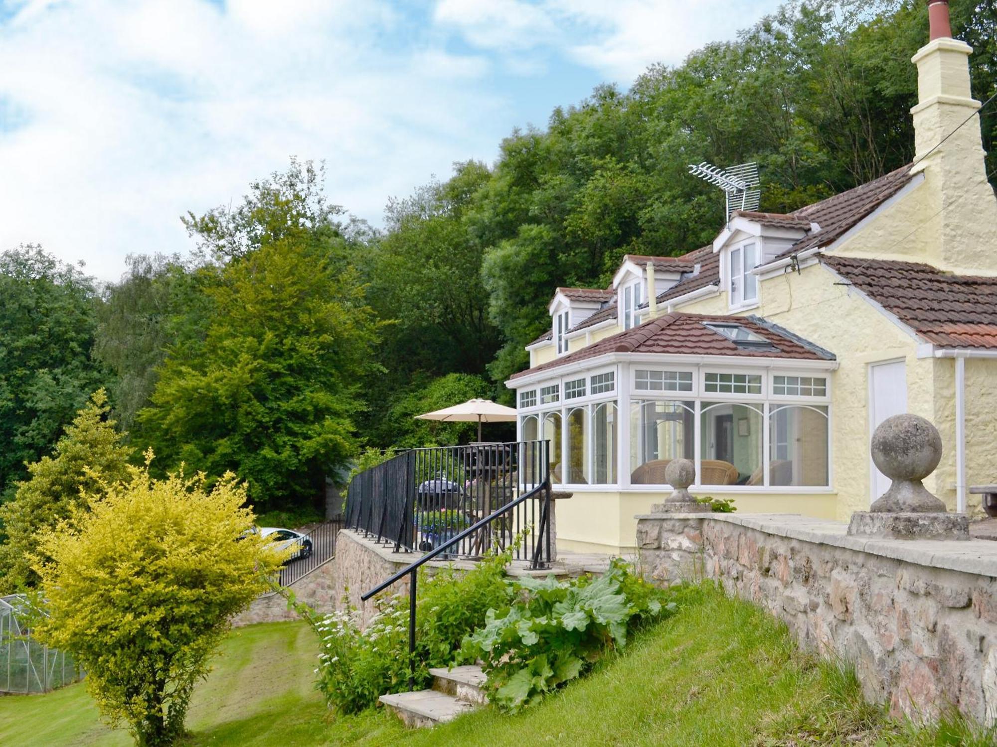 Thornhill Villa Whitchurch  Екстериор снимка