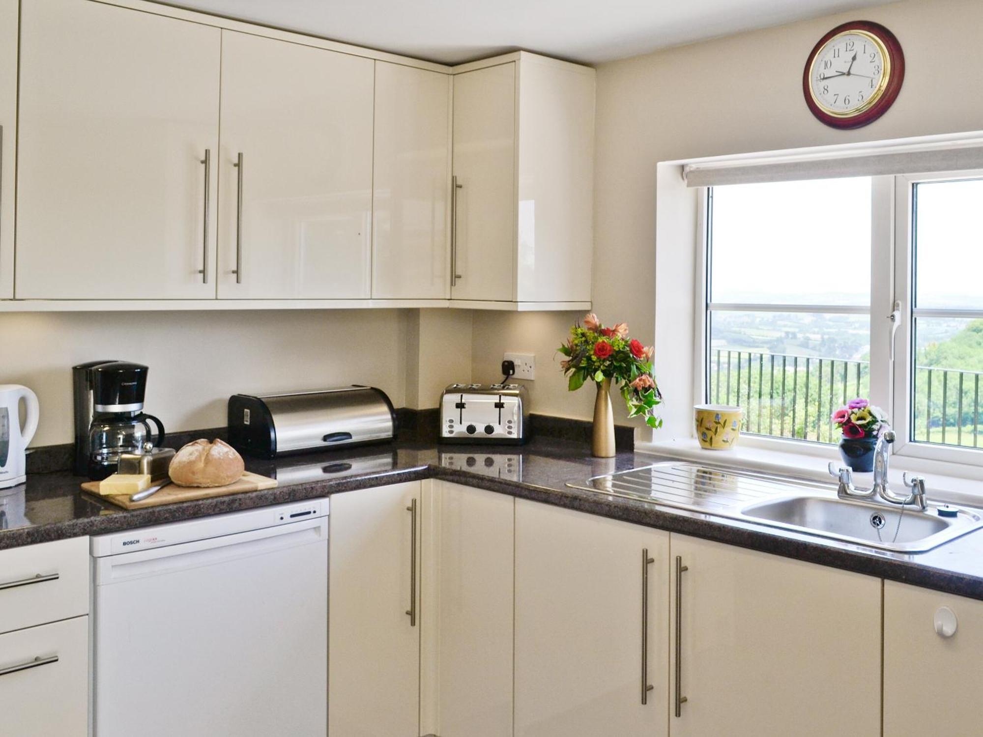 Thornhill Villa Whitchurch  Екстериор снимка